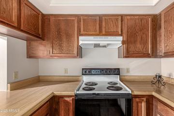 12017 N 27th Pl., Phoenix, AZ 85028
