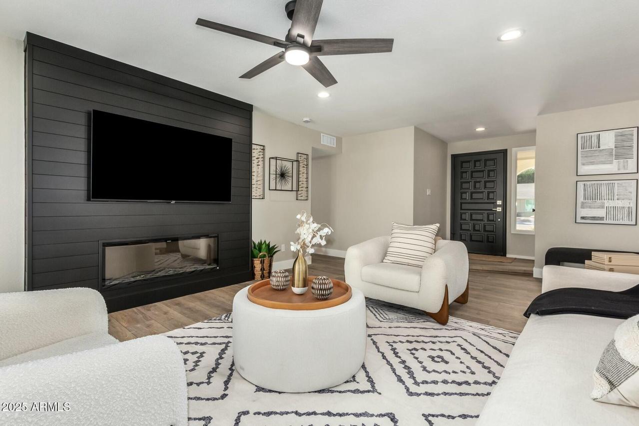 10896 E Sahuaro Dr., Scottsdale, AZ 85259