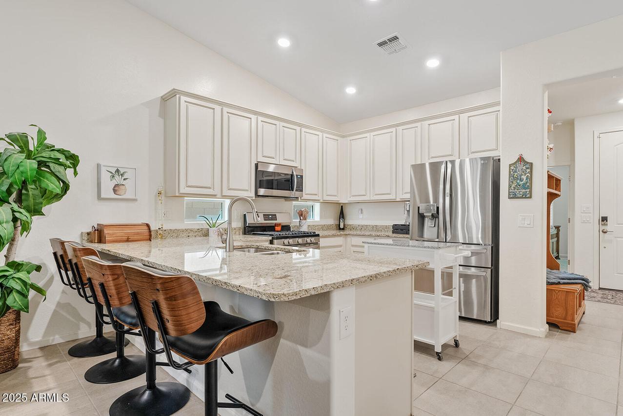 4127 W Granite Basin Dr., New River, AZ 85087