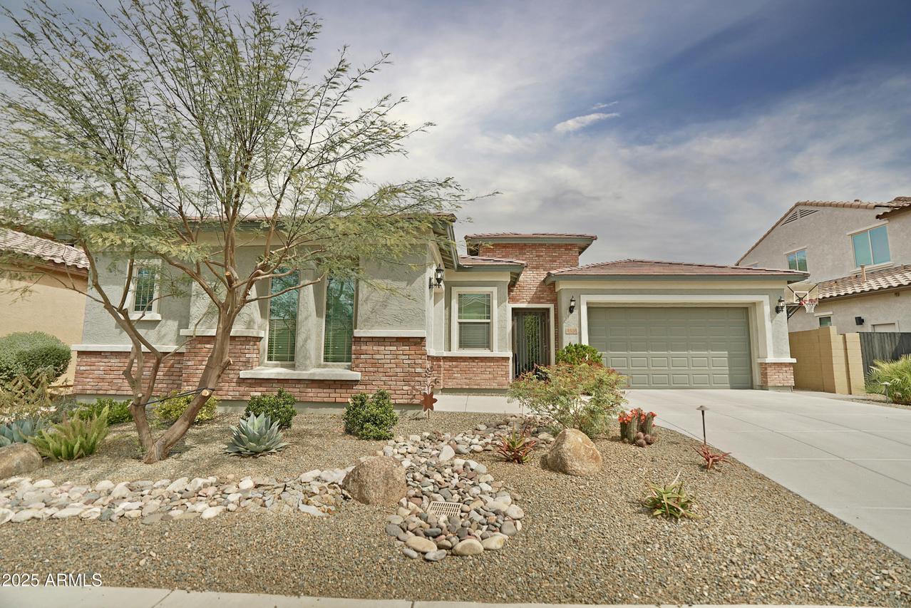 1536 W Blaylock Dr., Phoenix, AZ 85085