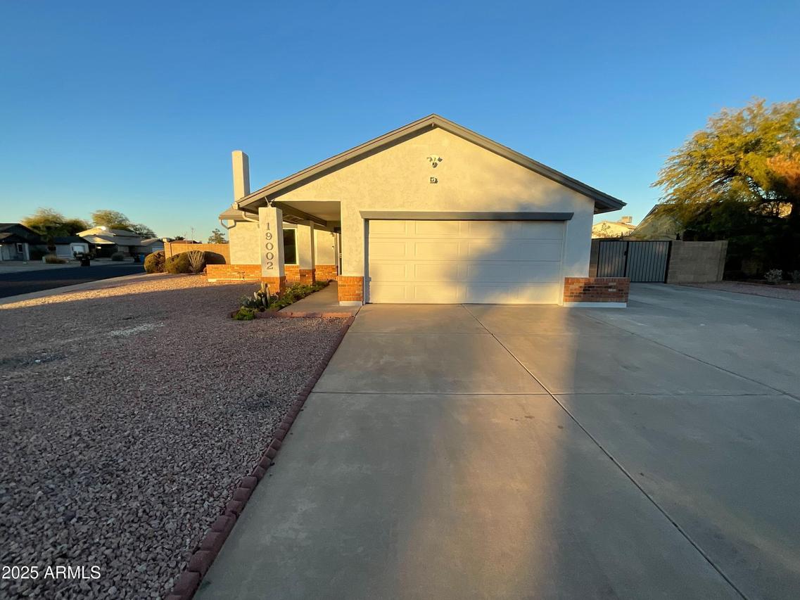 19002 N 47th Dr., Glendale, AZ 85308