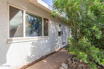 6126 W Earll Dr., Phoenix, AZ 85033