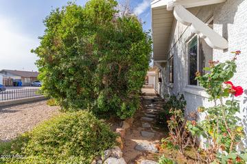 6126 W Earll Dr., Phoenix, AZ 85033