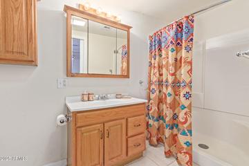 6126 W Earll Dr., Phoenix, AZ 85033