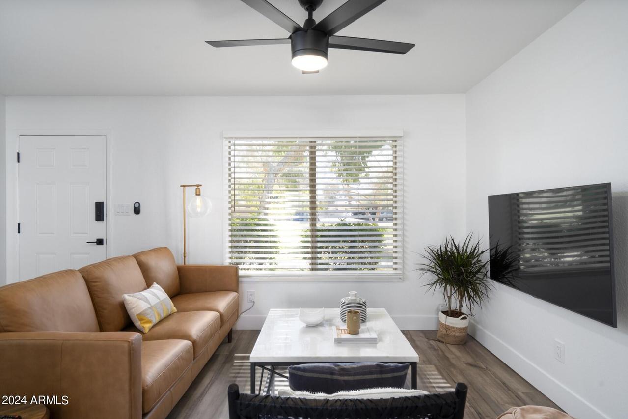725 E Vaughn Dr., Tempe, AZ 85283