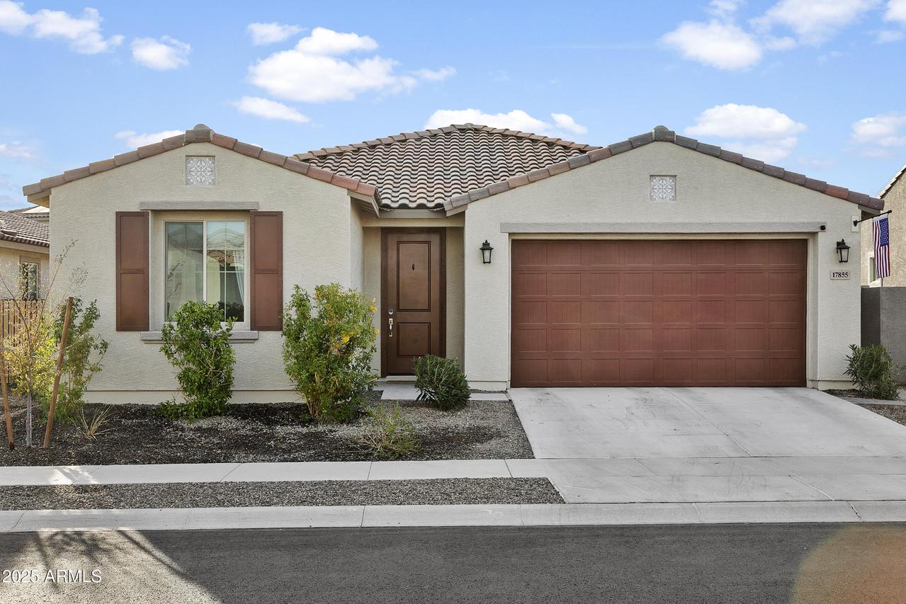 17855 W Thistle Landing Dr., Goodyear, AZ 85338