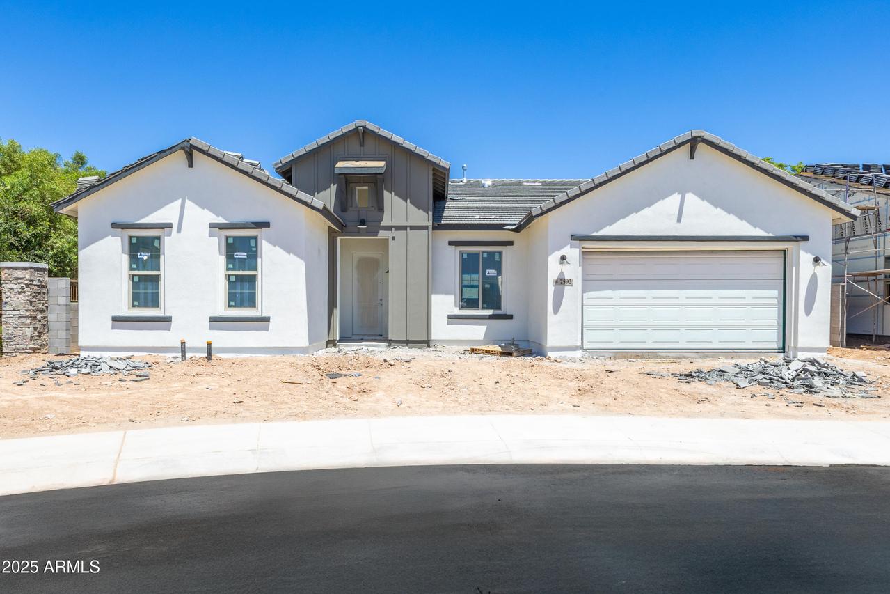 7592 W Evans Dr., Peoria, AZ 85381