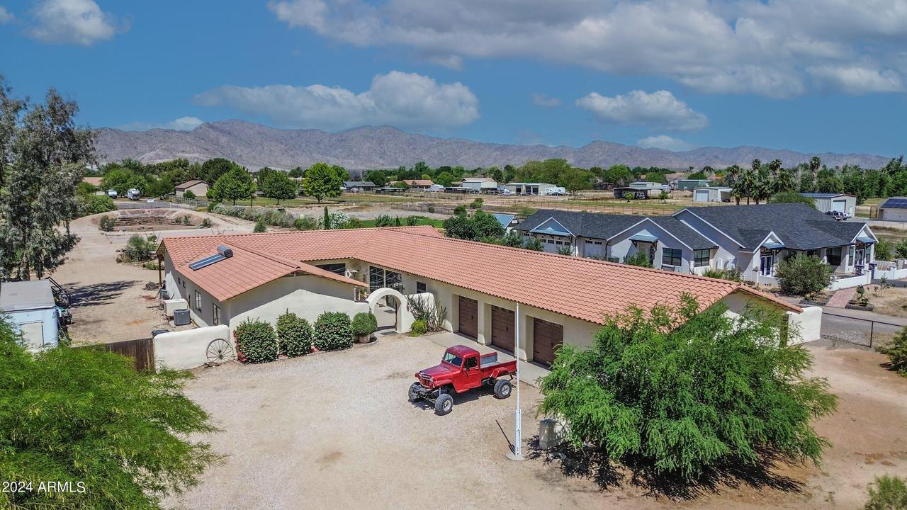 6052 N 183rd Ave., Waddell, AZ 85355