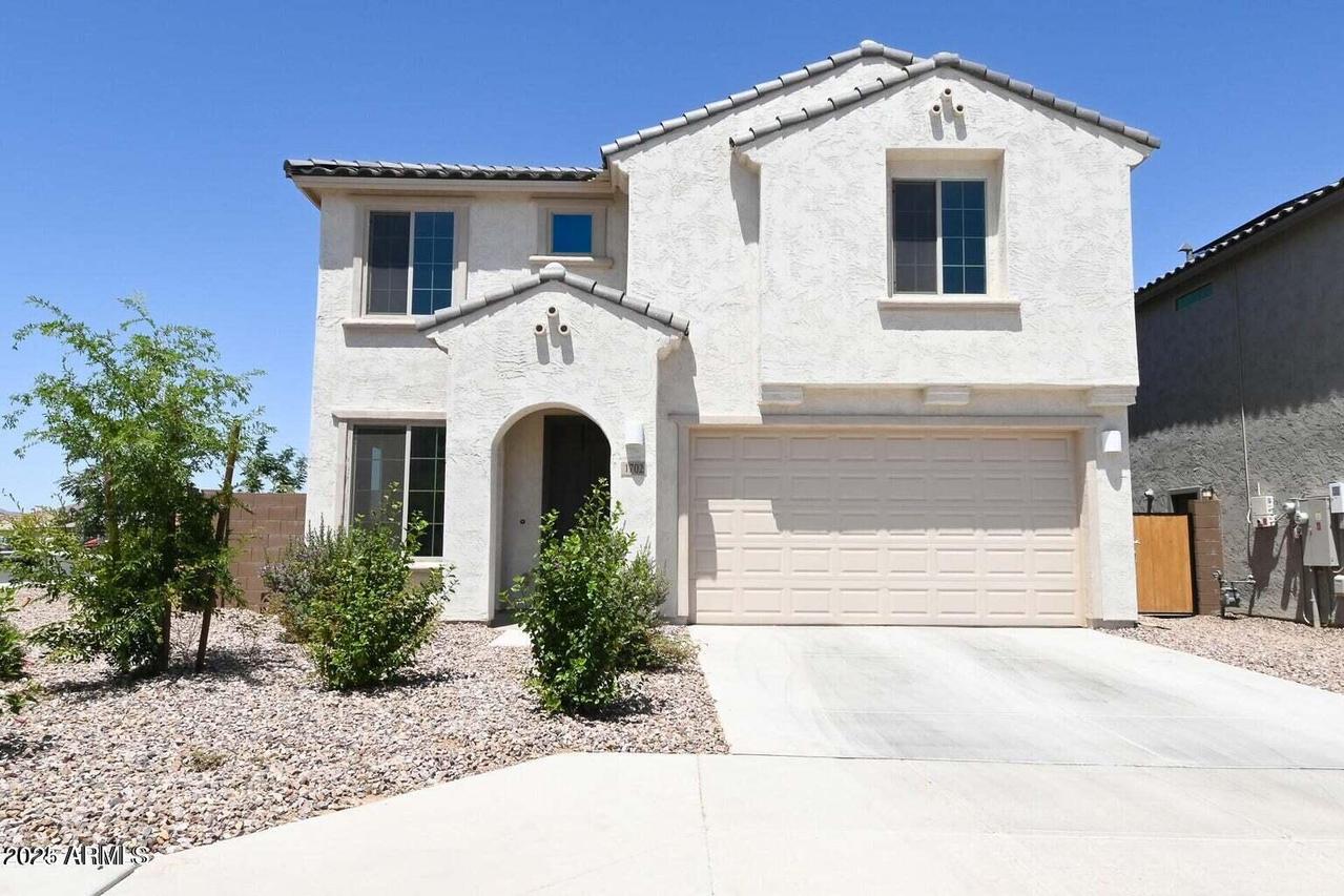 1702 W Flintlock Dr., San Tan Valley, AZ 85144