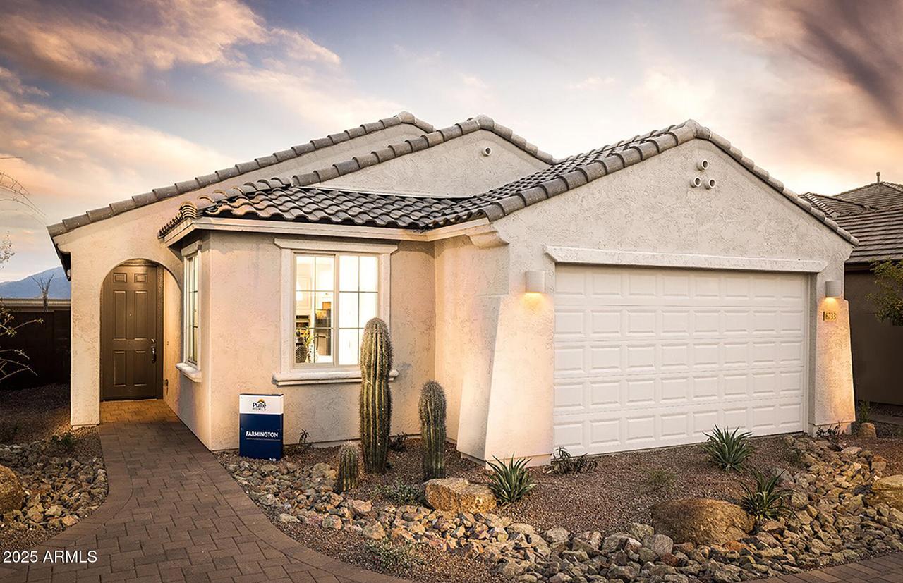 6733 W Desert Dr., Laveen, AZ 85339