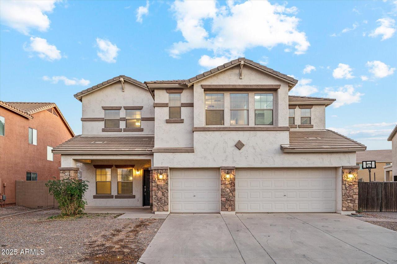 687 E Cleveland Ct., San Tan Valley, AZ 85140