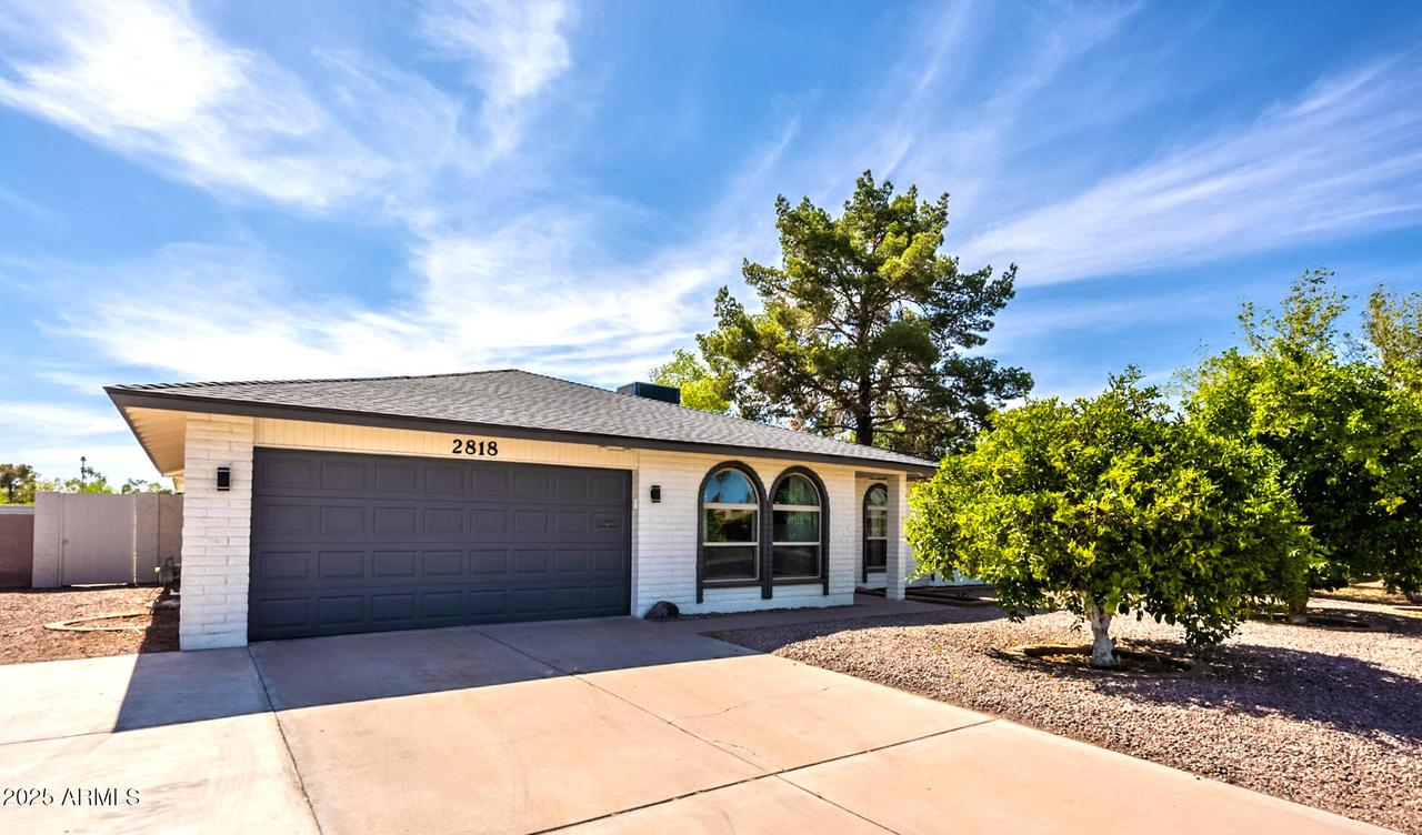 2818 S Cottonwood Dr., Tempe, AZ 85282