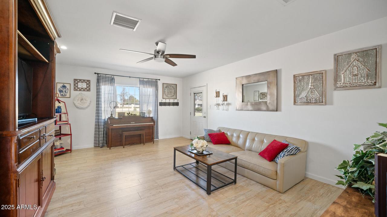 3737 W Morrow Dr., Glendale, AZ 85308