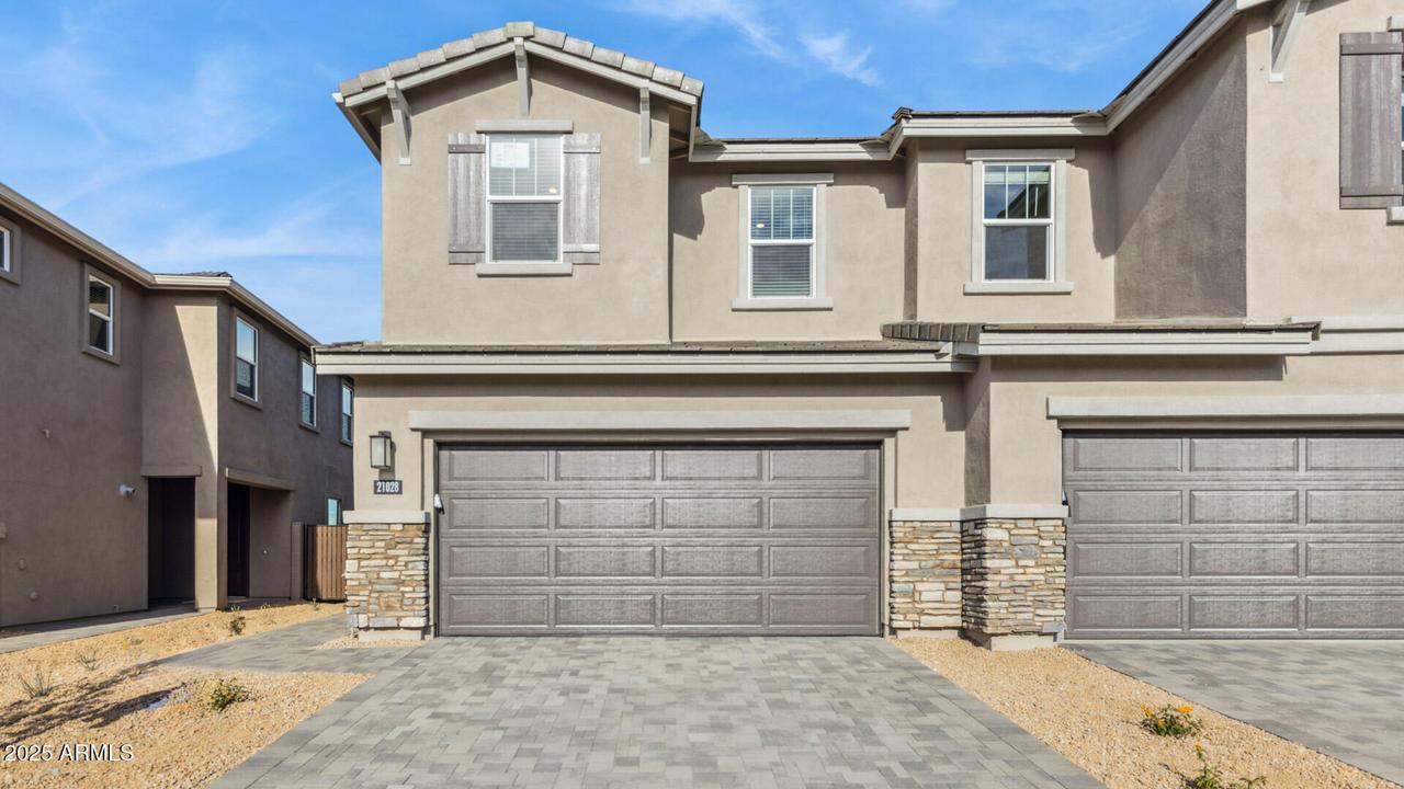 21028 N 58th Way, Phoenix, AZ 85054