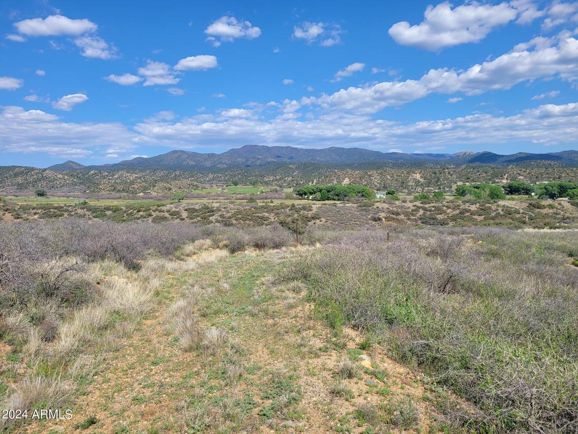 1365 S Iron Springs Rd. #-, Skull Valley, AZ 86338
