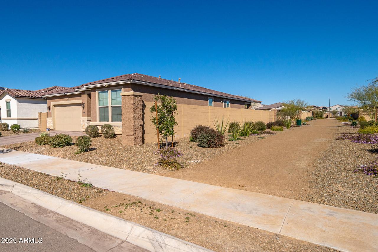 18406 W Sunbelt Dr., Surprise, AZ 85374