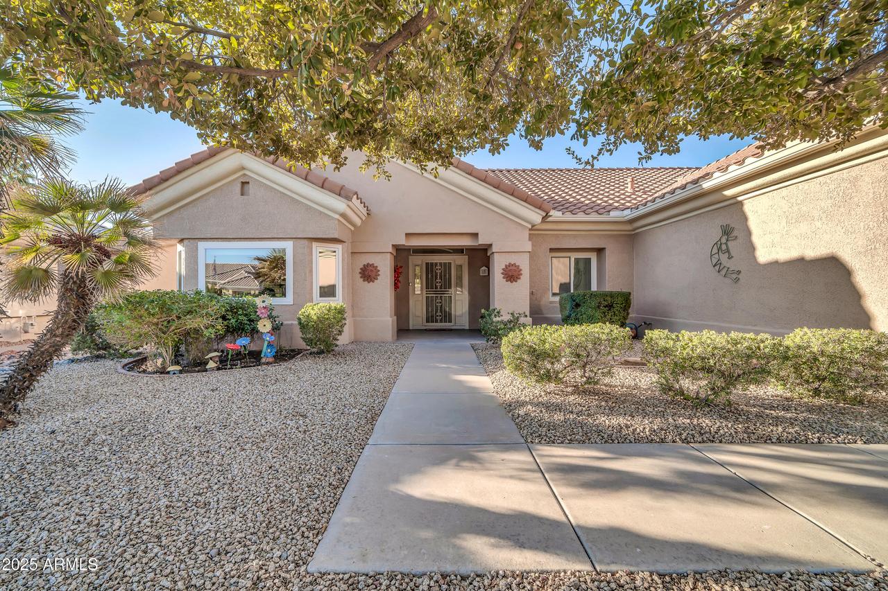 15827 W Falcon Ridge Dr., Sun City West, AZ 85375