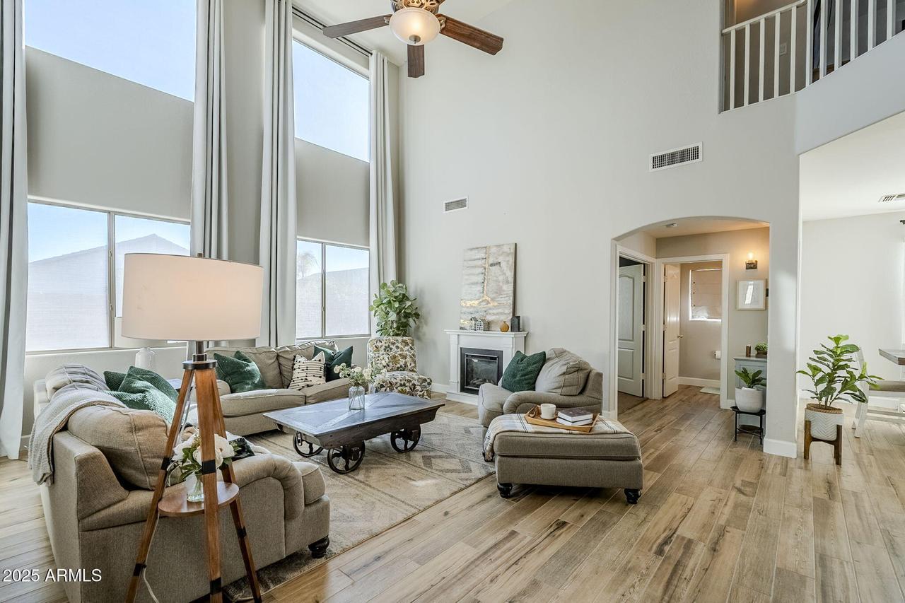 1253 E Debbie Dr., San Tan Valley, AZ 85140