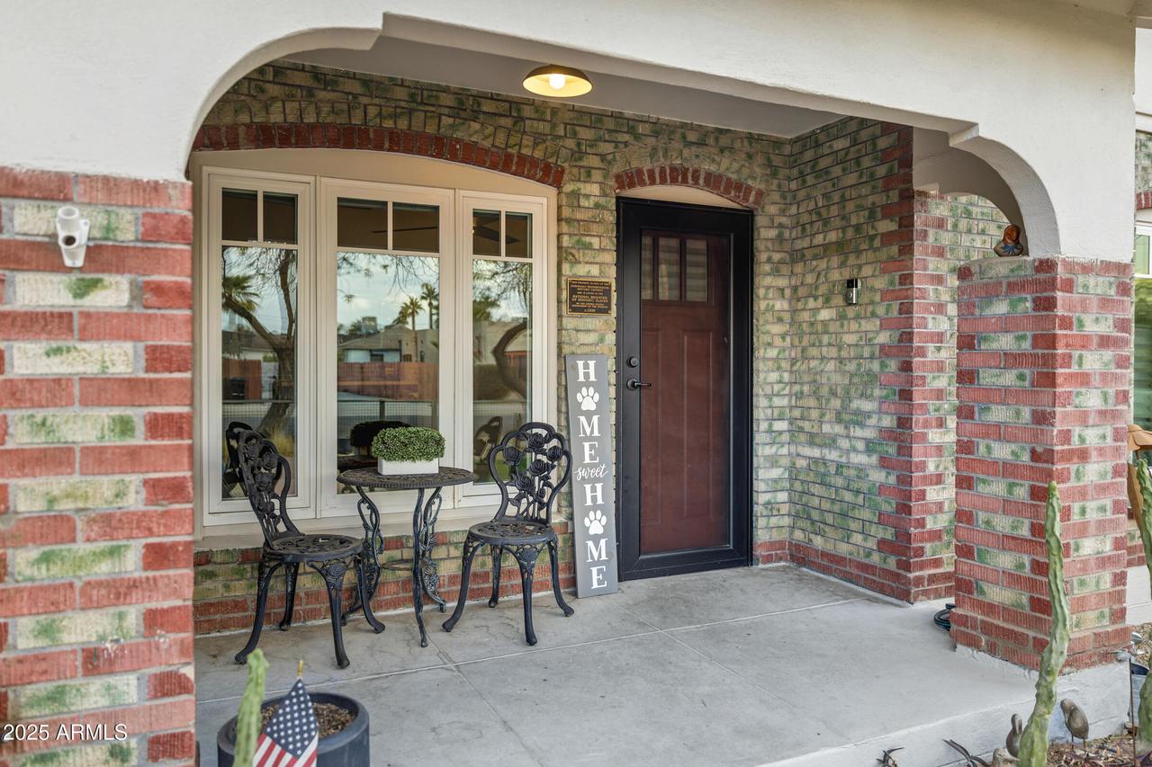 1233 E Monte Vista Rd., Phoenix, AZ 85006