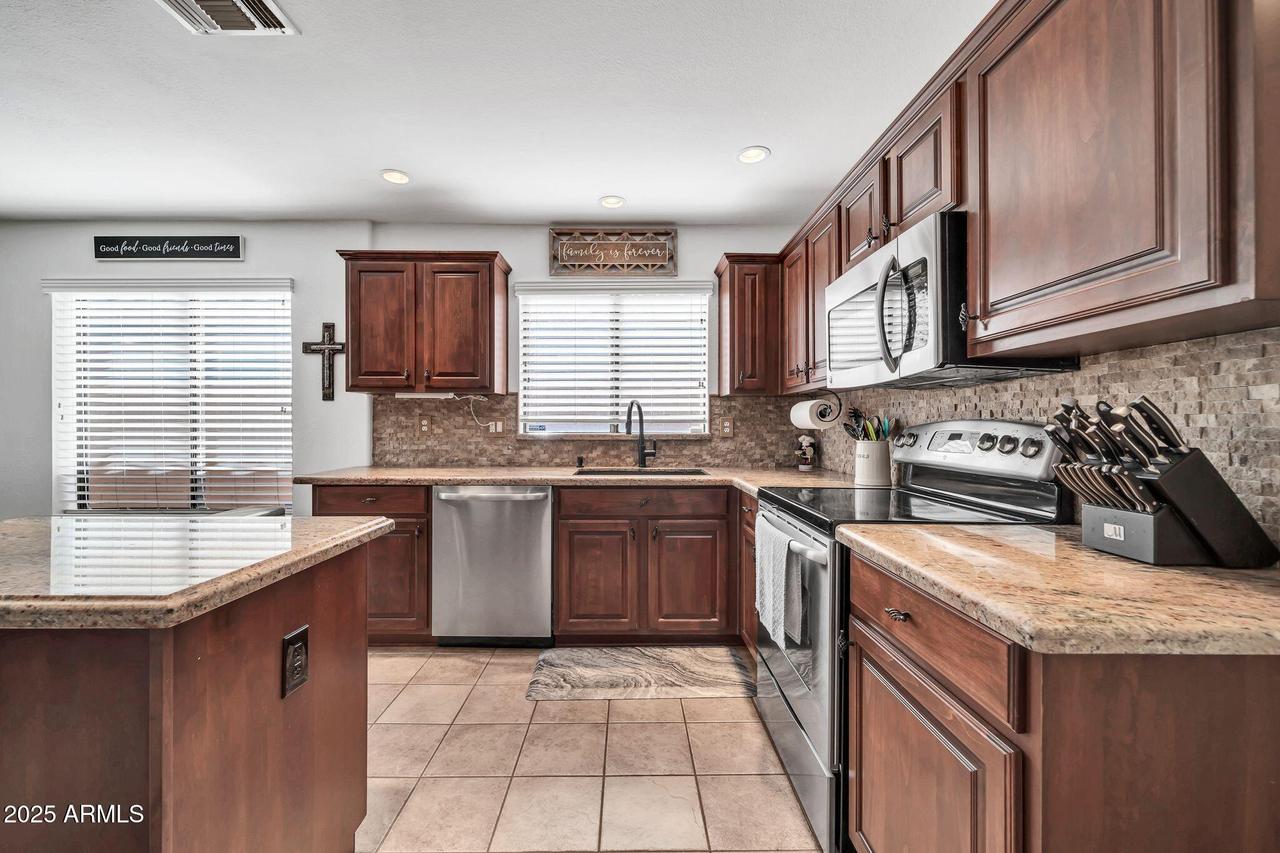 20219 N 33rd Pl., Phoenix, AZ 85050