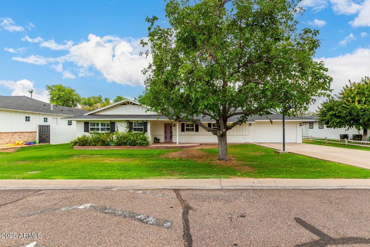 4525 E Calle Ventura, Phoenix, AZ 85018