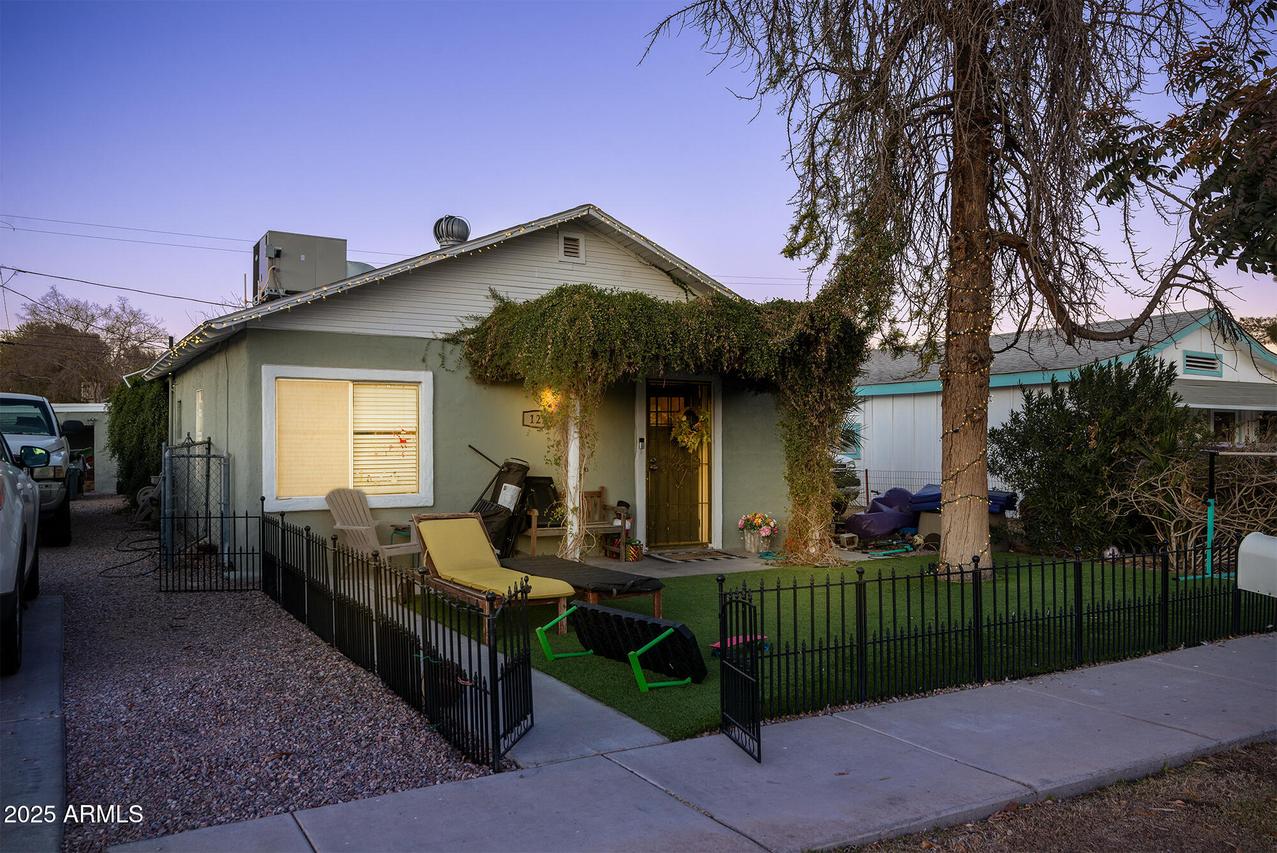 122 W Washington Ave., Gilbert, AZ 85233