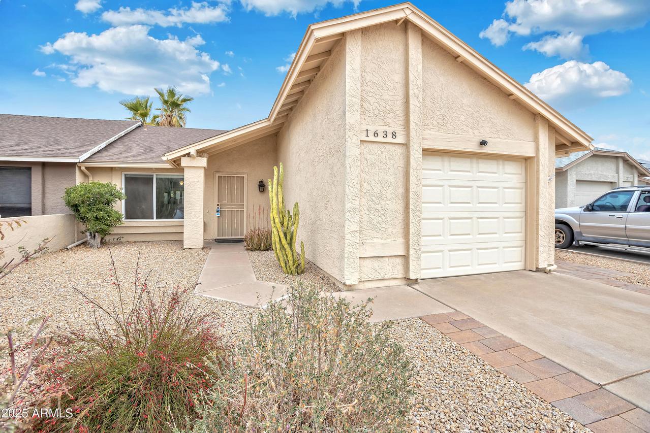 1638 E Sandra Ter., Phoenix, AZ 85022