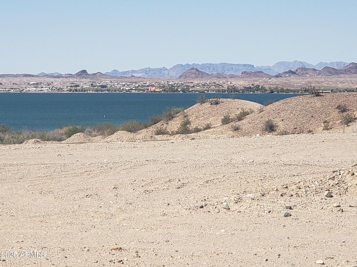 1601 Sailing Hawks Dr. #14, Lake Havasu City, AZ 86404