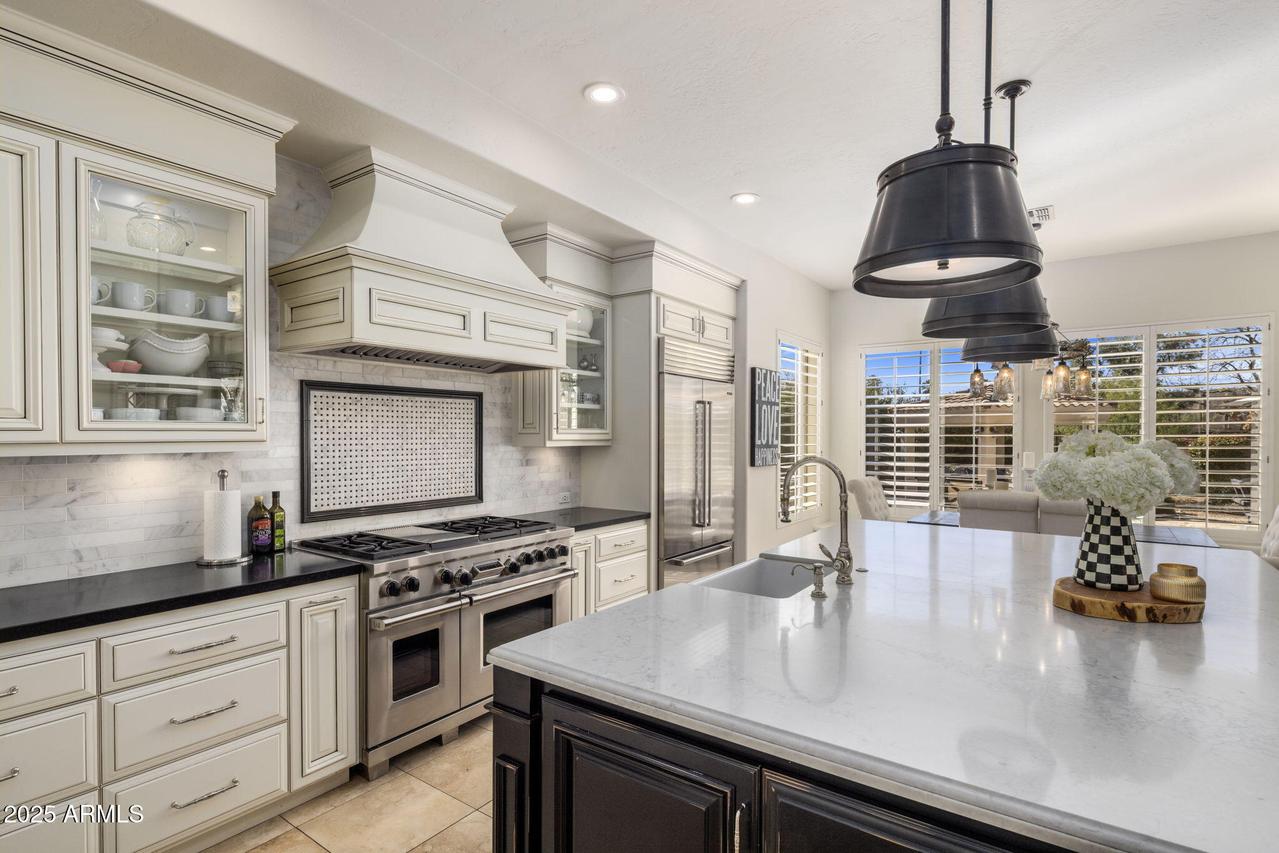 7040 N 1st Ave., Phoenix, AZ 85021