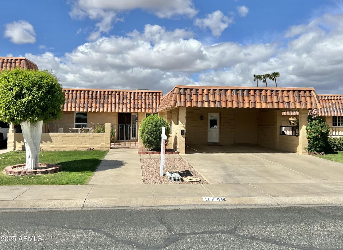 9746 N 105th Dr., Sun City, AZ 85351