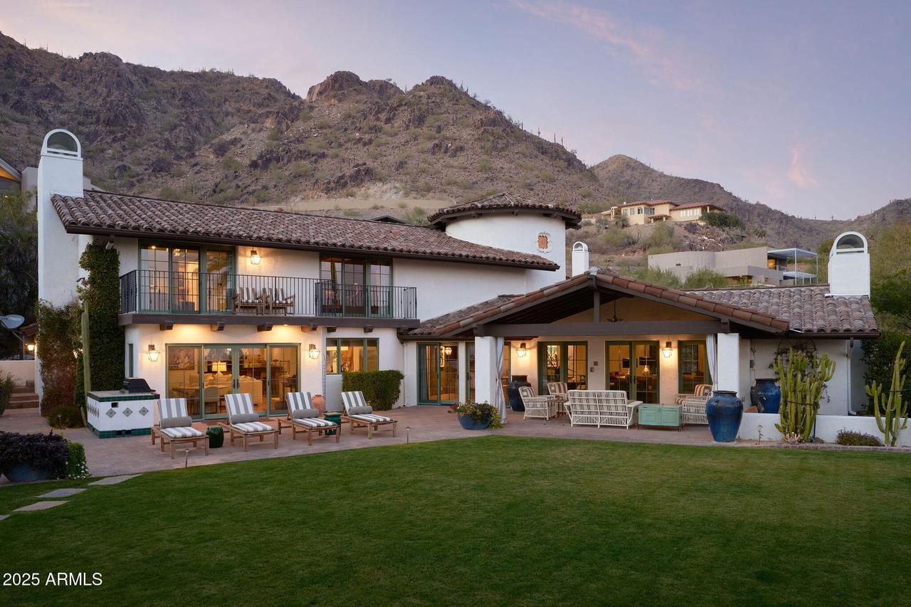 7348 N Red Ledge Dr., Paradise Valley, AZ 85253