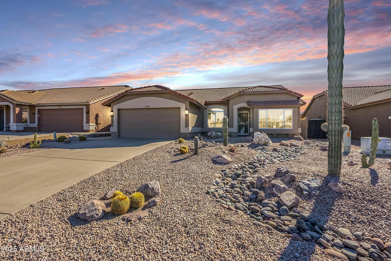 10255 E Golden Rim Cir., Gold Canyon, AZ 85118