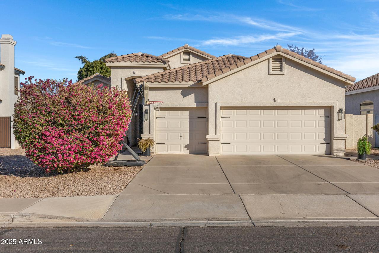 1911 S Saddle St., Gilbert, AZ 85233