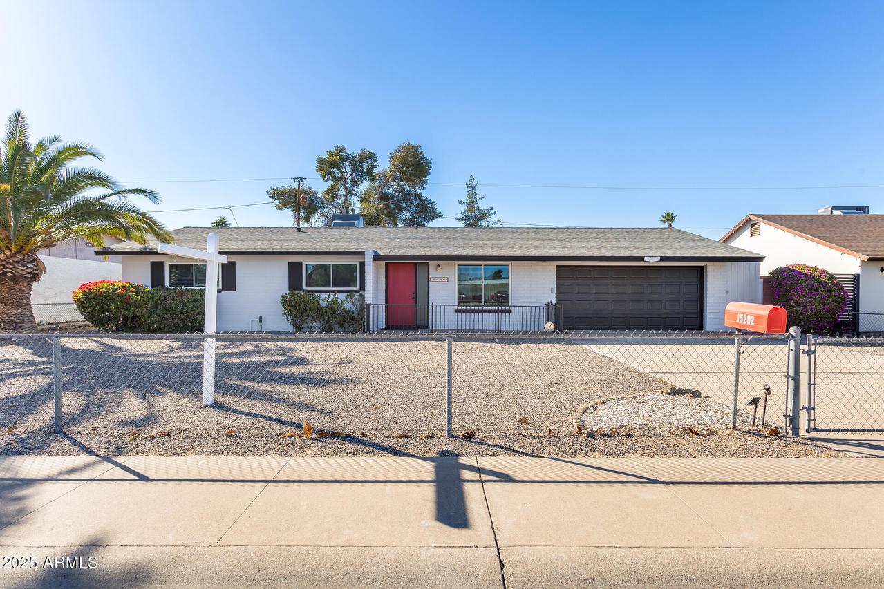 15202 N 26th St., Phoenix, AZ 85032
