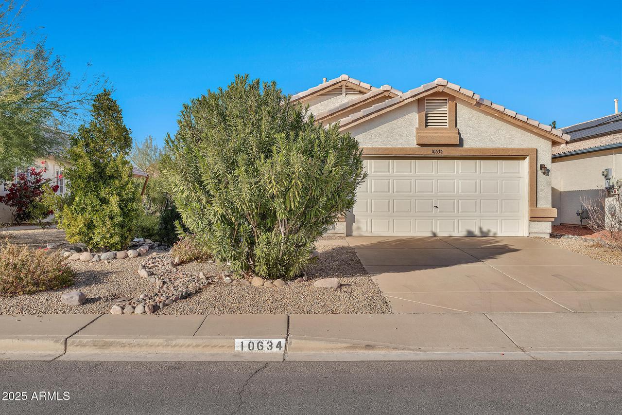 10634 W Mohawk Ln., Peoria, AZ 85382