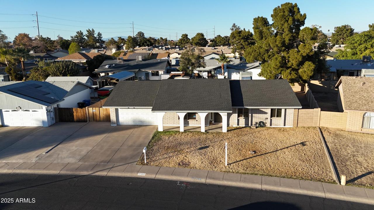 2618 W Surrey Ave., Phoenix, AZ 85029