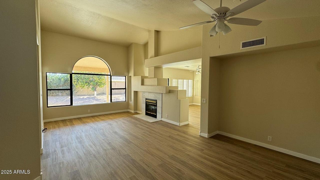 5937 E Jensen St., Mesa, AZ 85205