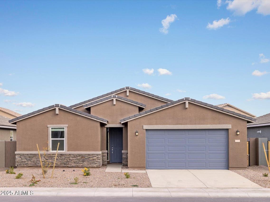 3650 E Alexander Dr., San Tan Valley, AZ 85143