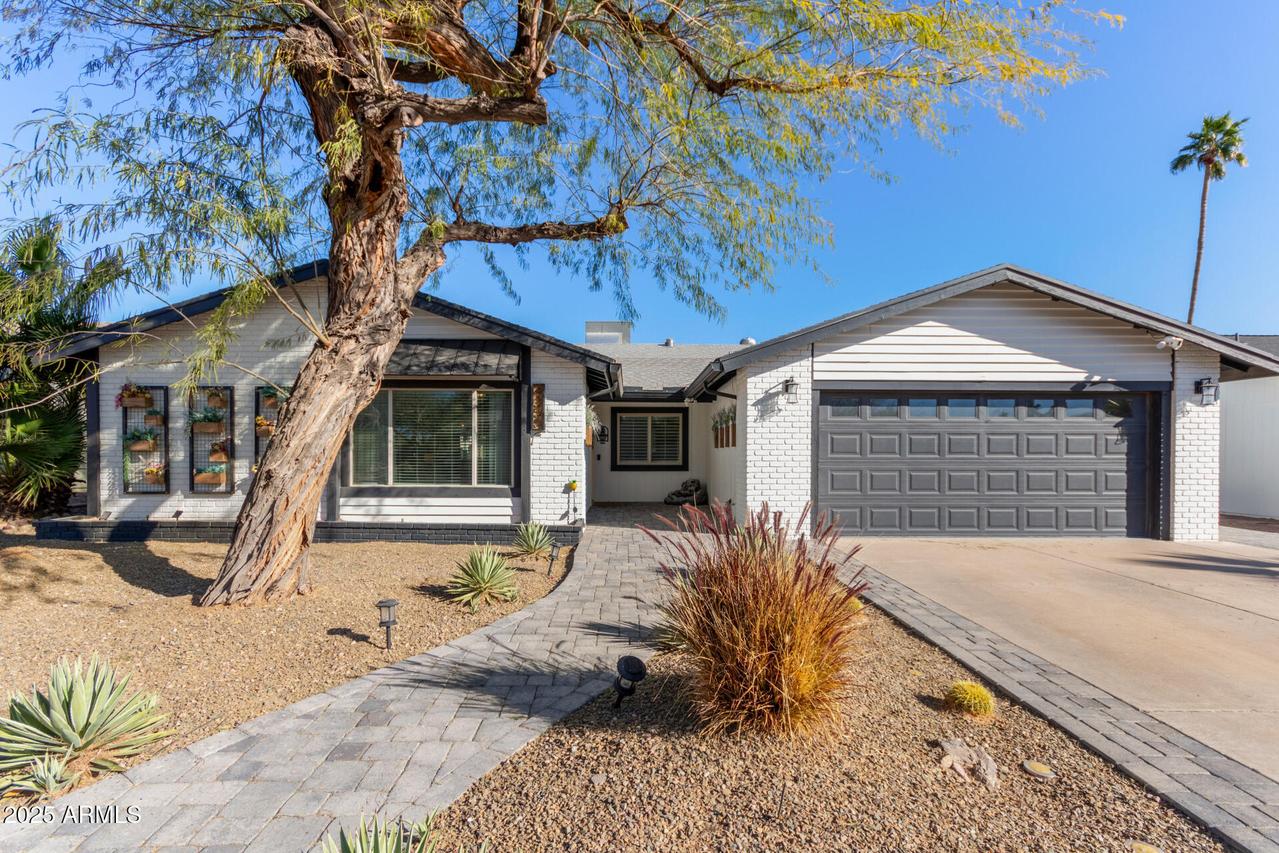 4356 E Coconino St., Phoenix, AZ 85044