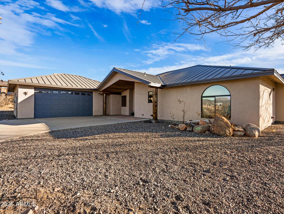 18247 S Peeples Valley Rd., Peeples Valley, AZ 86332