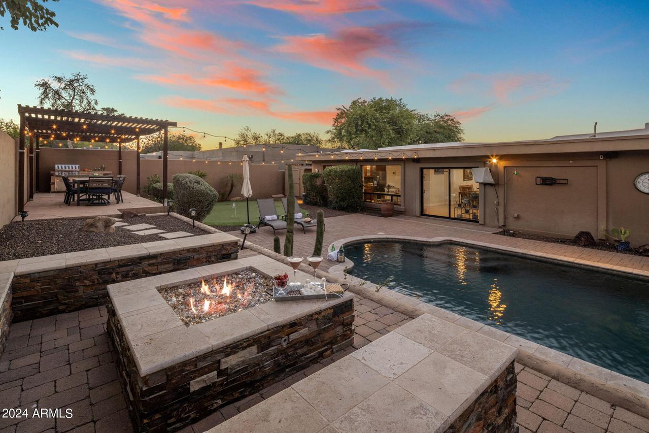 3229 E Mountain View Rd., Phoenix, AZ 85028