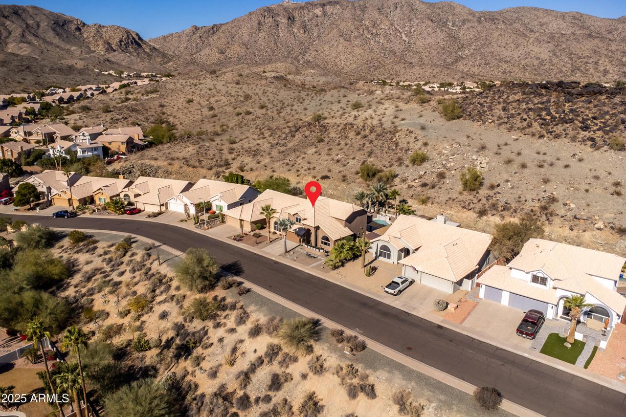 926 E Mountain Sky Ave., Phoenix, AZ 85048
