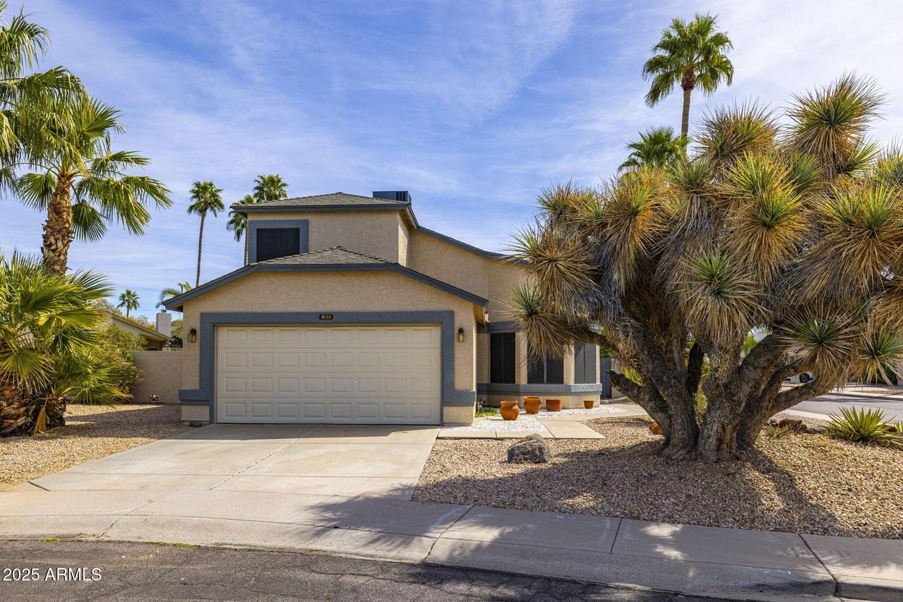 3024 E Siesta Ln., Phoenix, AZ 85050