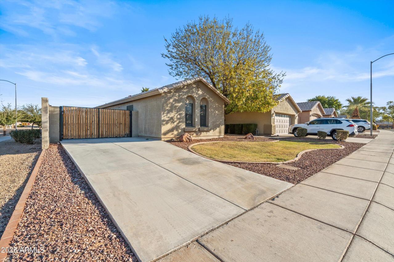 5332 W Belmont Ave., Glendale, AZ 85301