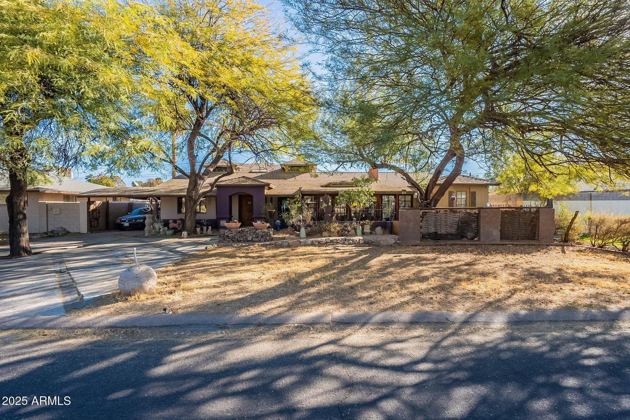1727 S Ventura Dr., Tempe, AZ 85281