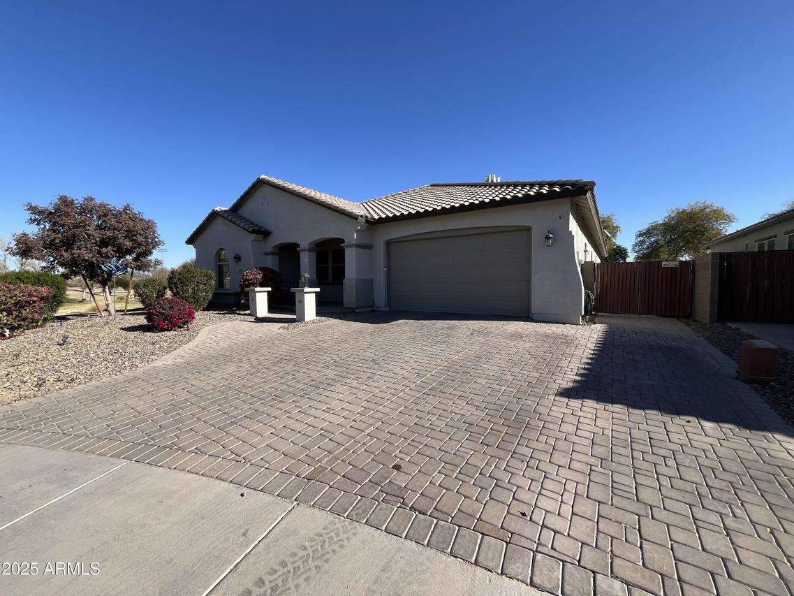 18769 N Falcon Ln., Maricopa, AZ 85138