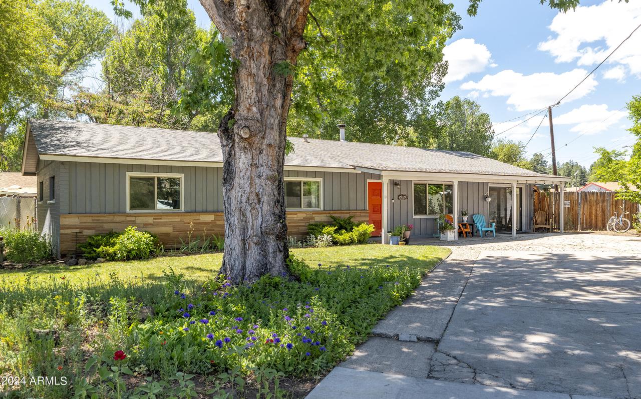 1202 W Davis Way, Flagstaff, AZ 86001