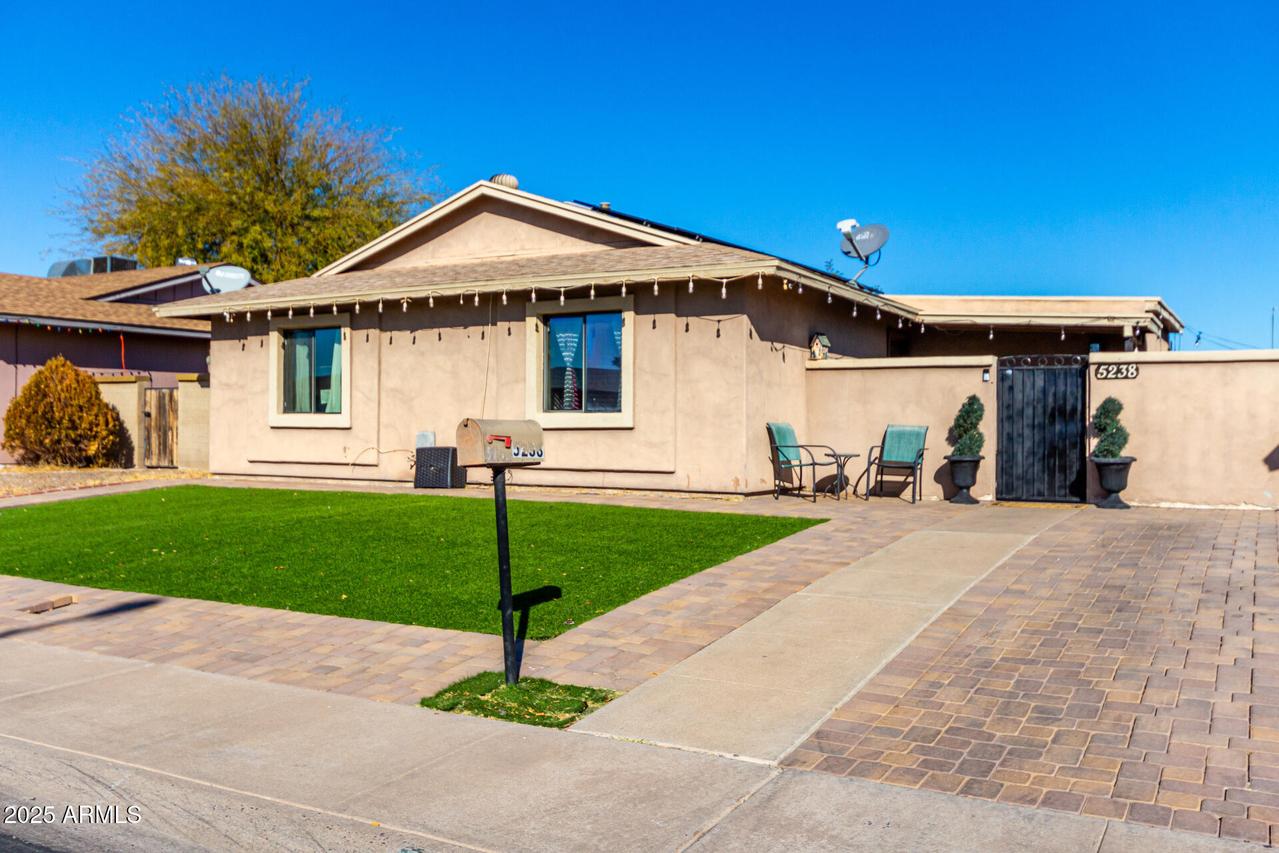 5238 W Banff Ln., Glendale, AZ 85306