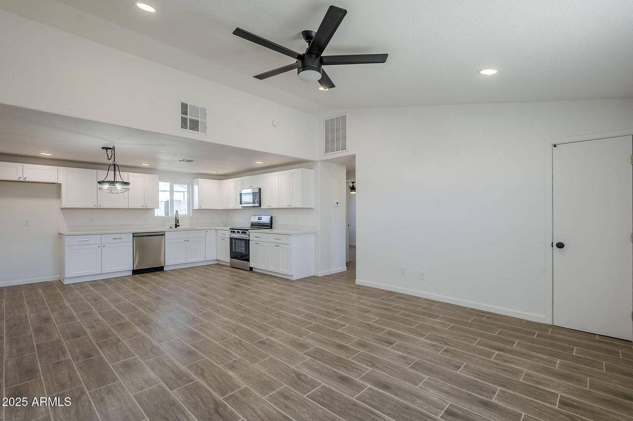 6237 W Mary Jane Ln., Glendale, AZ 85306
