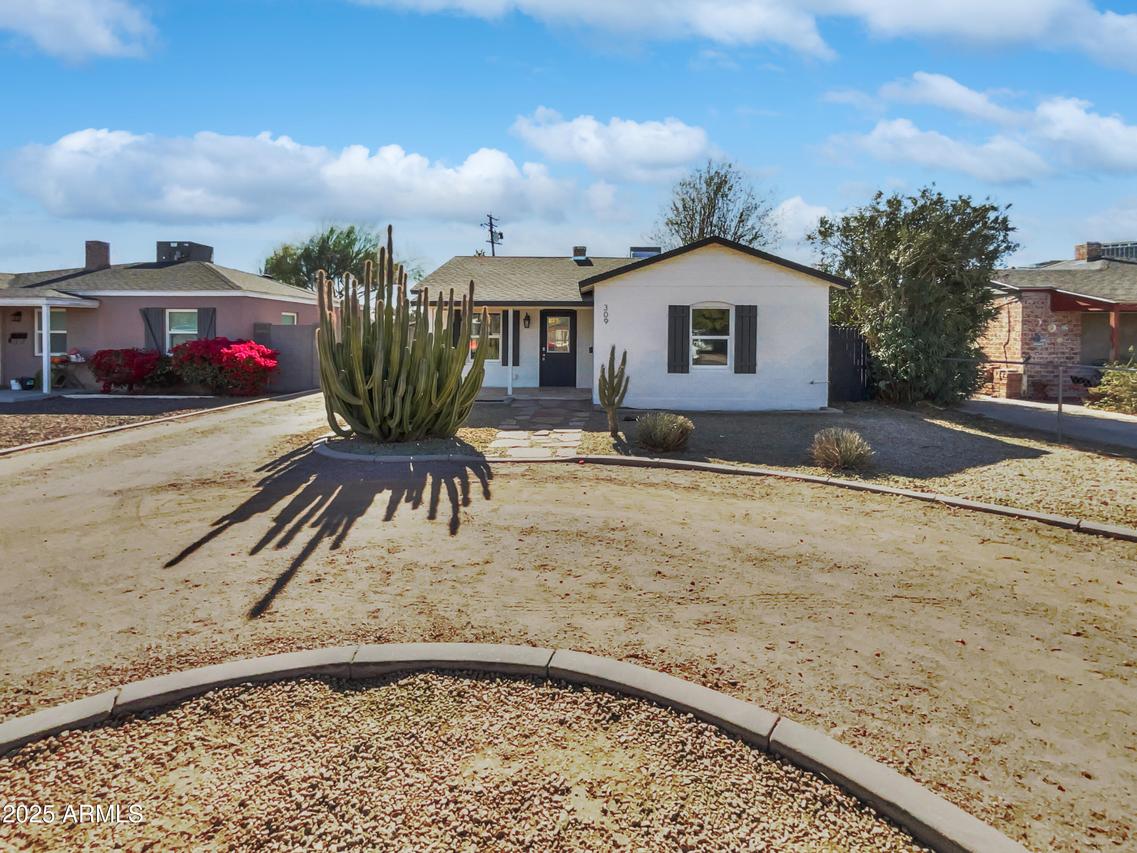 309 E Weldon Ave., Phoenix, AZ 85012